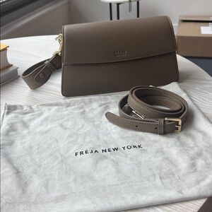 Freja mini shoulder bag in taupe